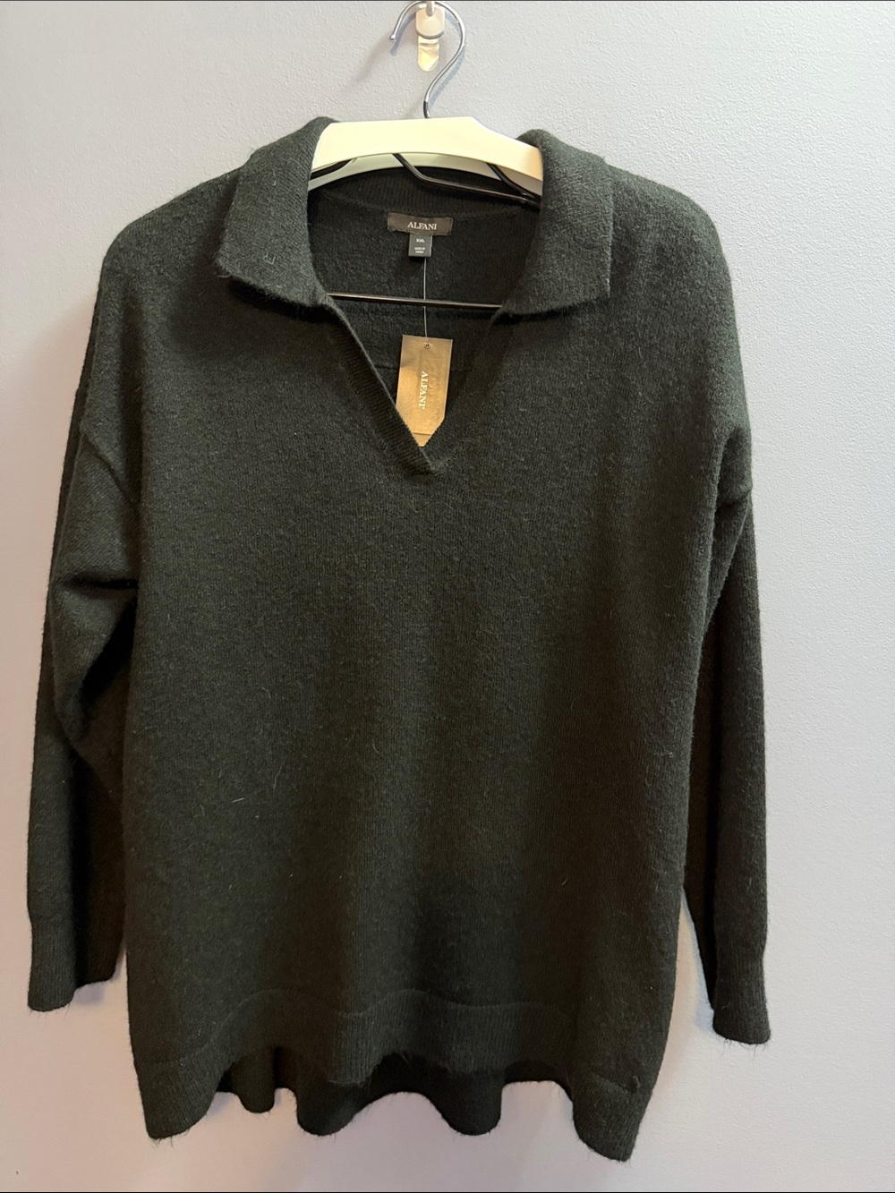 Alfani Women’s Black V‑Neck Polo Sweater